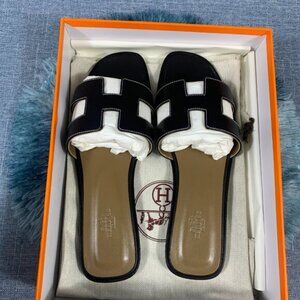 Hermes Oran sandals